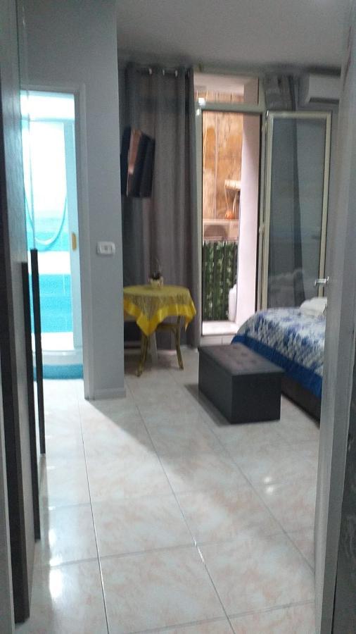 B&B Rusinella เนเปิลส์ ภายนอก รูปภาพ